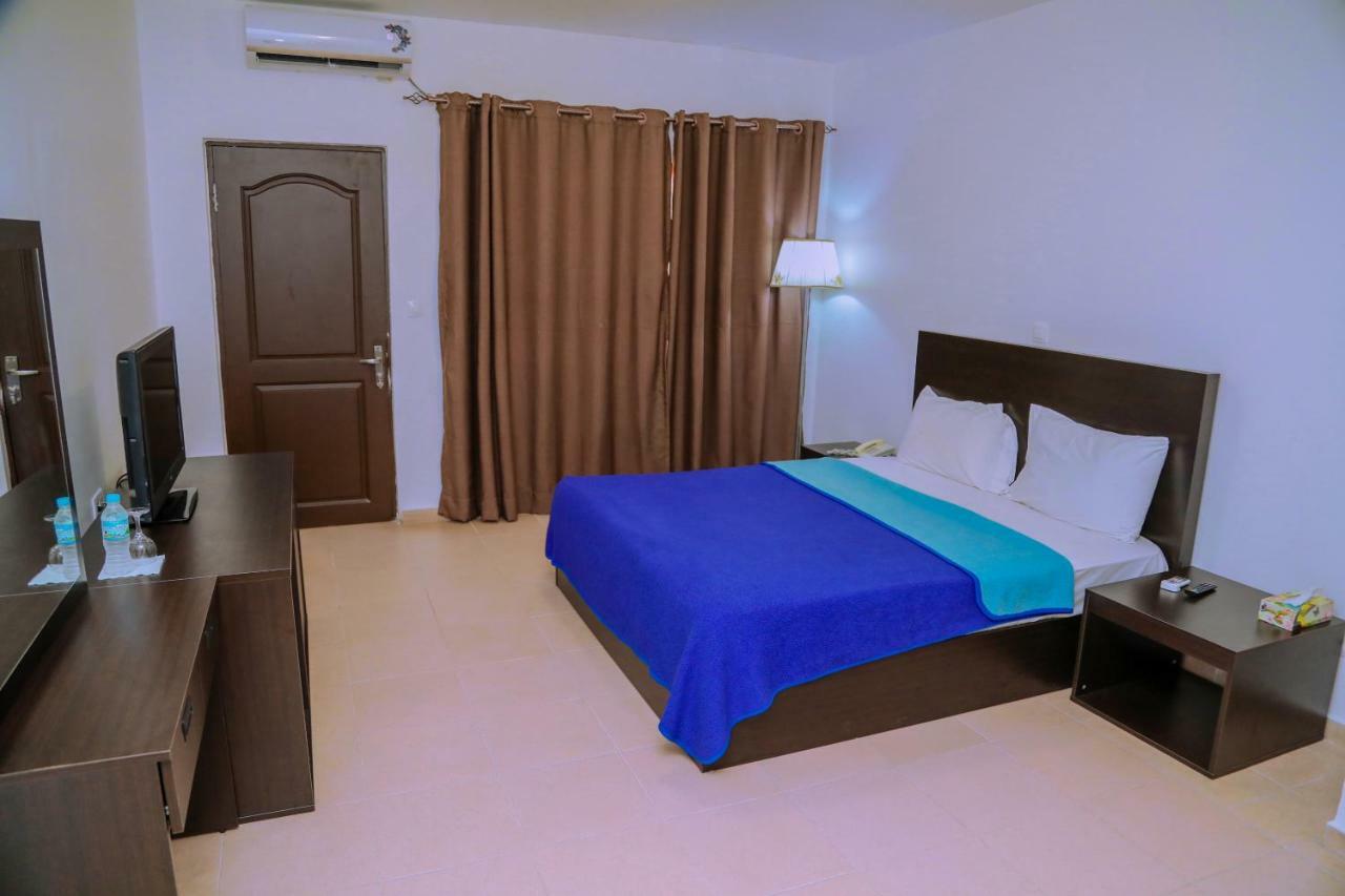 Riviera Taouyah Hotel Conakry Kültér fotó