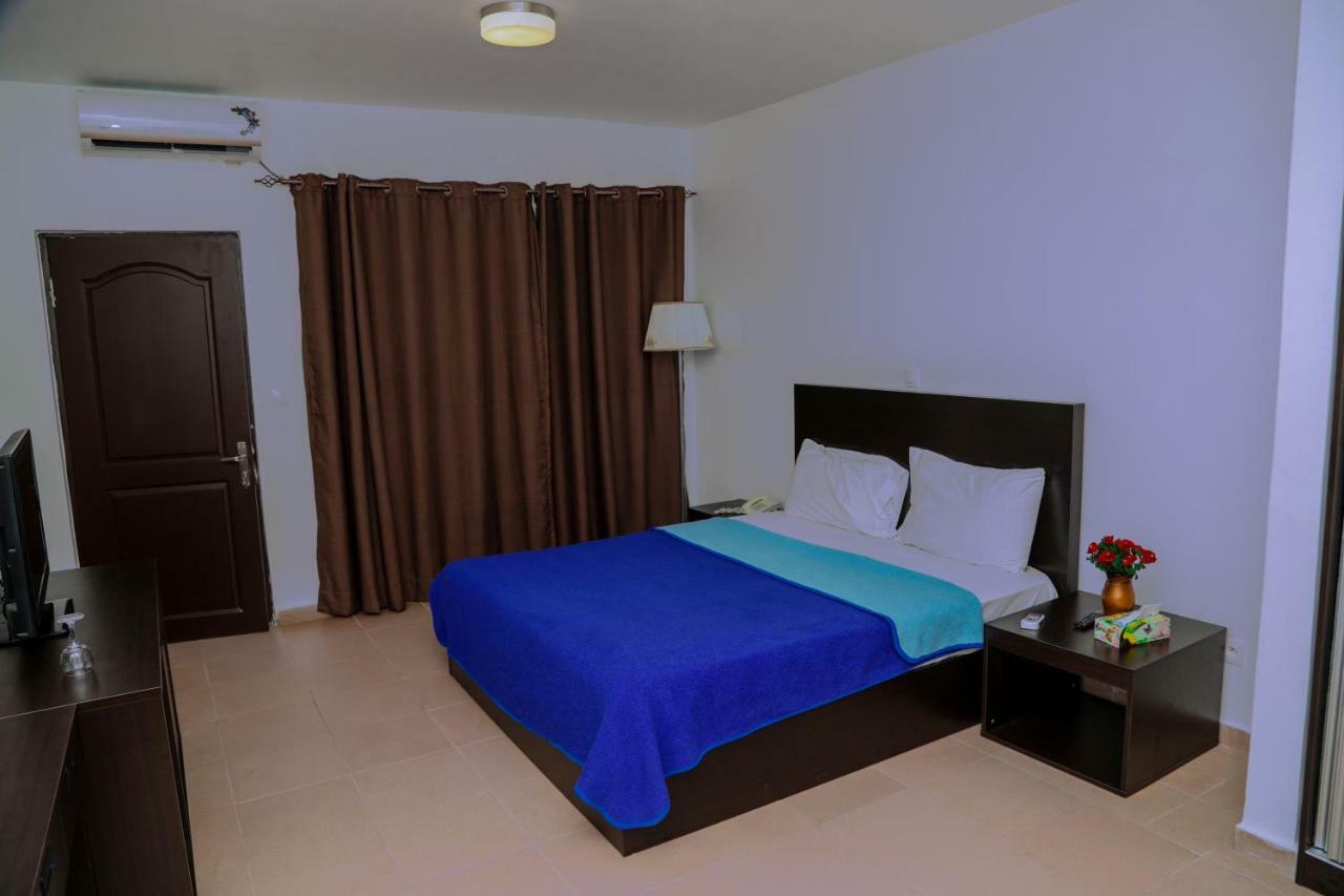Riviera Taouyah Hotel Conakry Kültér fotó